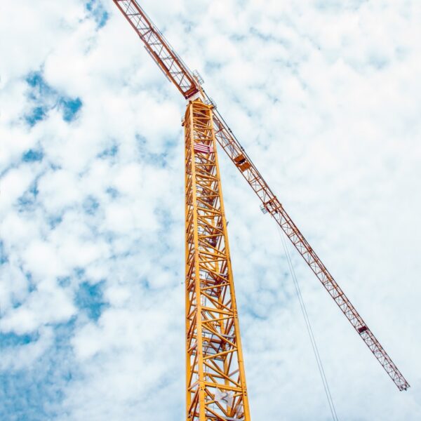 topless tower crane